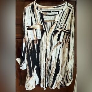 Calvin Klein Plus Black & White ButtonUp Long Sleeve Blouse with Mandarin Collar